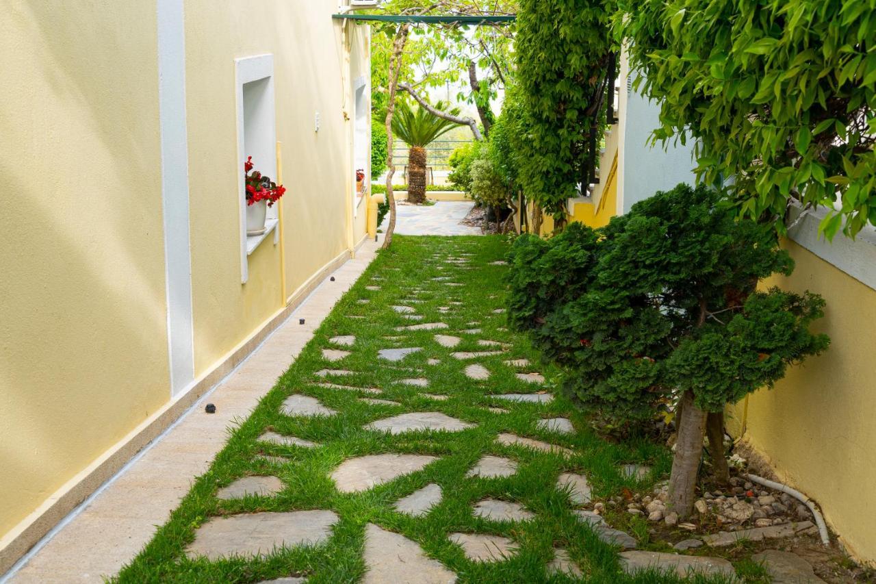 Sea Path Apartment PalaiónTsiflíkion Eksteriør billede